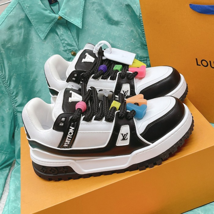 l**is V*t*n lv trainer maxi sneaker black