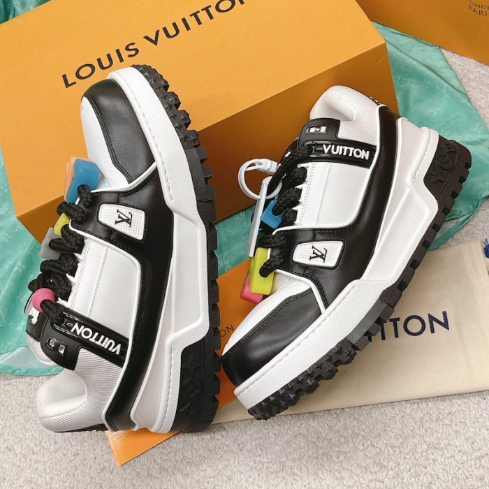 l**is V*t*n lv trainer maxi sneaker black