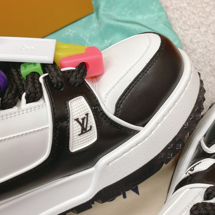 l**is V*t*n lv trainer maxi sneaker black
