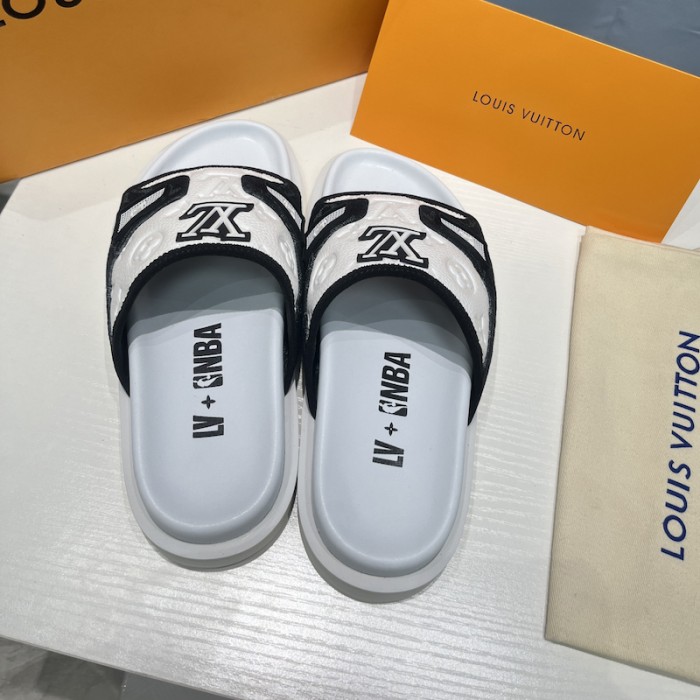 l**is V*t*n x nba trainer mule black