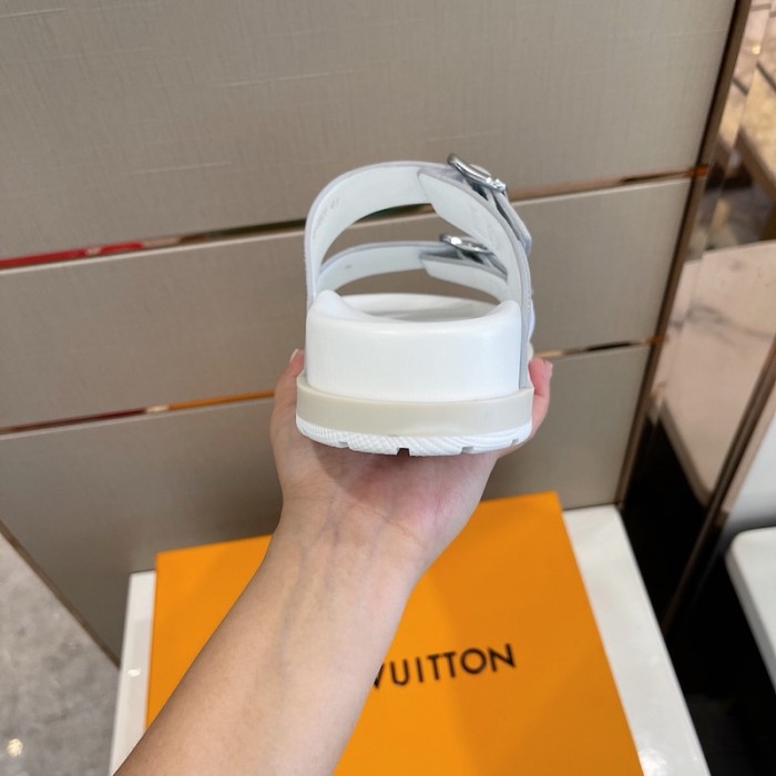 l**is V*t*n lv trainer mules silver
