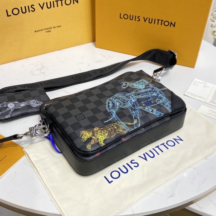 l**is V*t*n trio messenger bag lv n58040