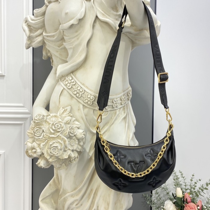 l**is V*t*n over the moon bag lv m59799
