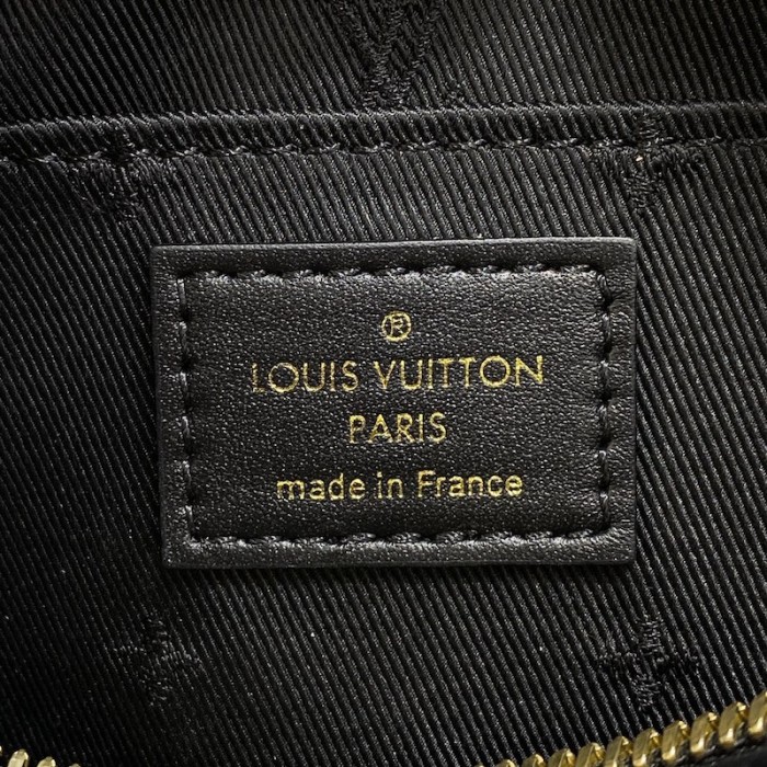 l**is V*t*n papillon bb bag lv m59800