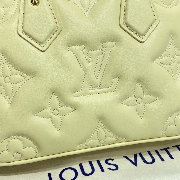 l**is V*t*n alma bb bag lv m59821