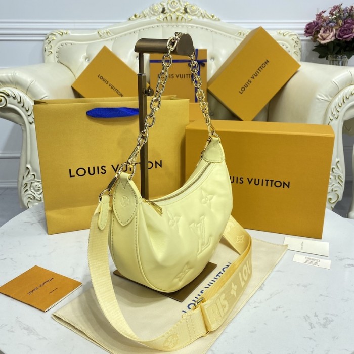 l**is V*t*n over the moon bag lv m59823