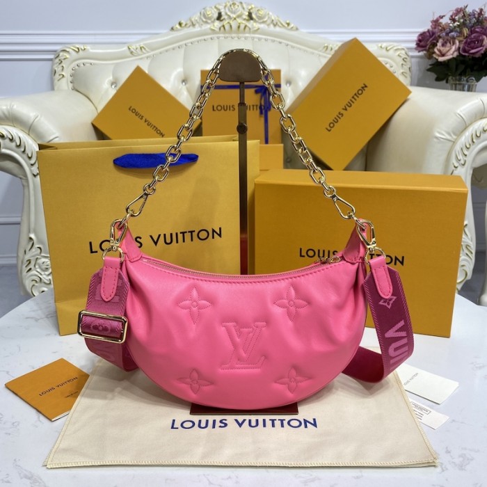 l**is V*t*n over the moon bag lv m59915