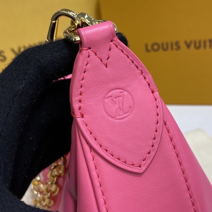 l**is V*t*n over the moon bag lv m59915