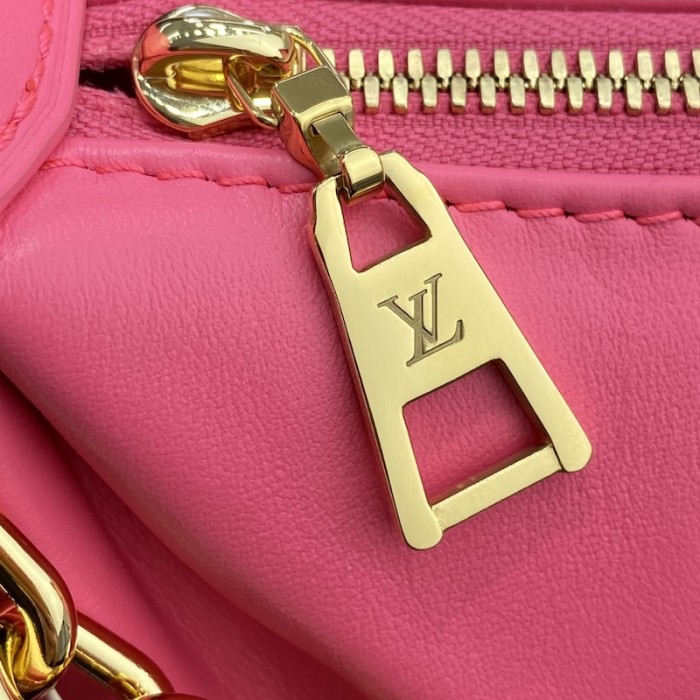 l**is V*t*n over the moon bag lv m59915