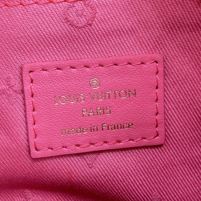 l**is V*t*n over the moon bag lv m59915