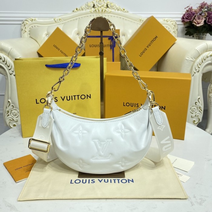 l**is V*t*n over the moon bag lv m59959