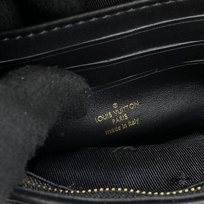 l**is V*t*n bubblegram wallet on strap lv m81398
