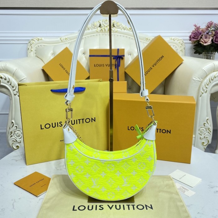 l**is V*t*n monogram velvet loop bag lv m81484