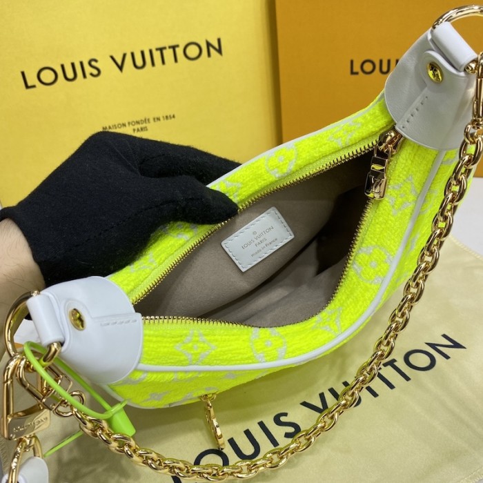 l**is V*t*n monogram velvet loop bag lv m81484
