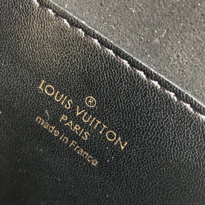 LV LVxLOL Bumbag Dauphine BB Monogram M69086