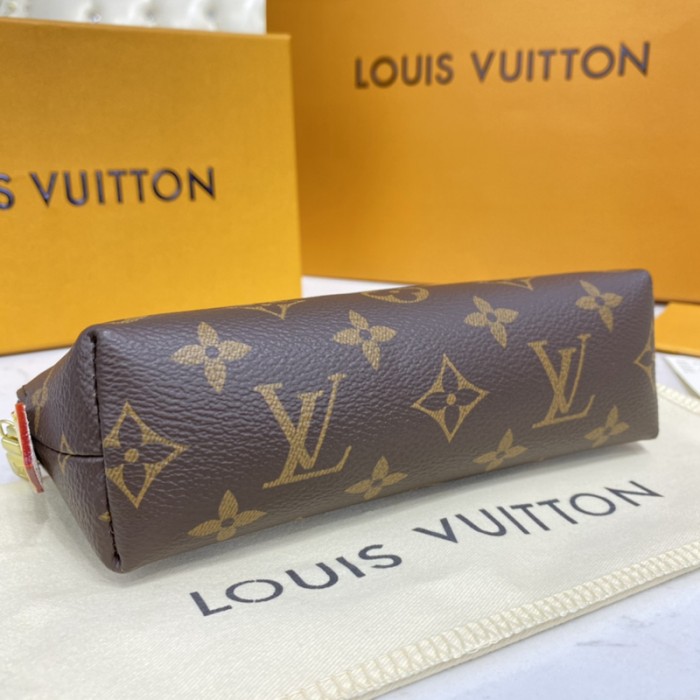 l**is V*t*n cosmetic pouch pm lv m47515
