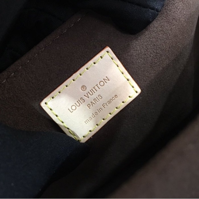 LV Monogram Canvas Pochette Metis M44875