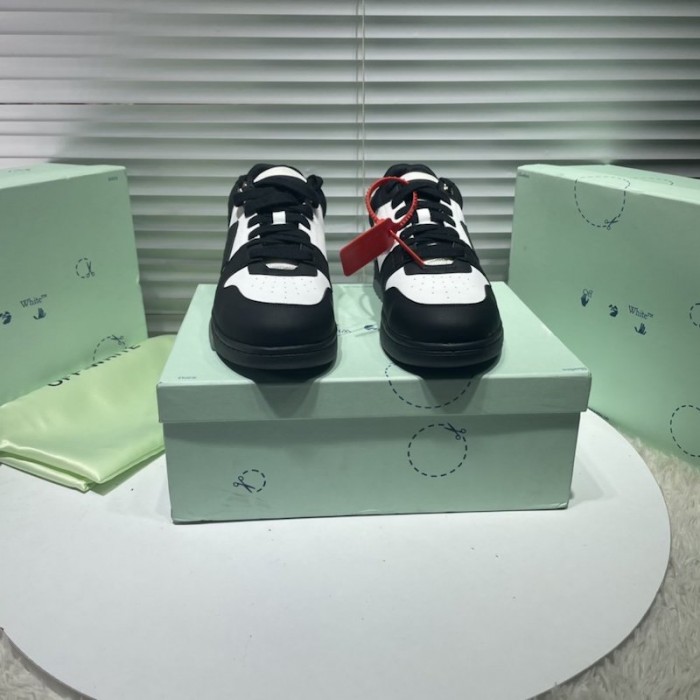 Of White Out of office "OOO" sneakers Black