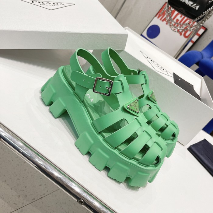 Pra*a women foam rubber sandals green