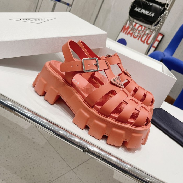 Pra*a women foam rubber sandals pink