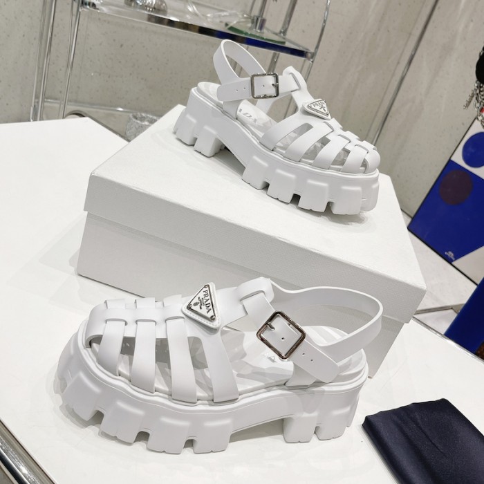 Pra*a women foam rubber sandals white