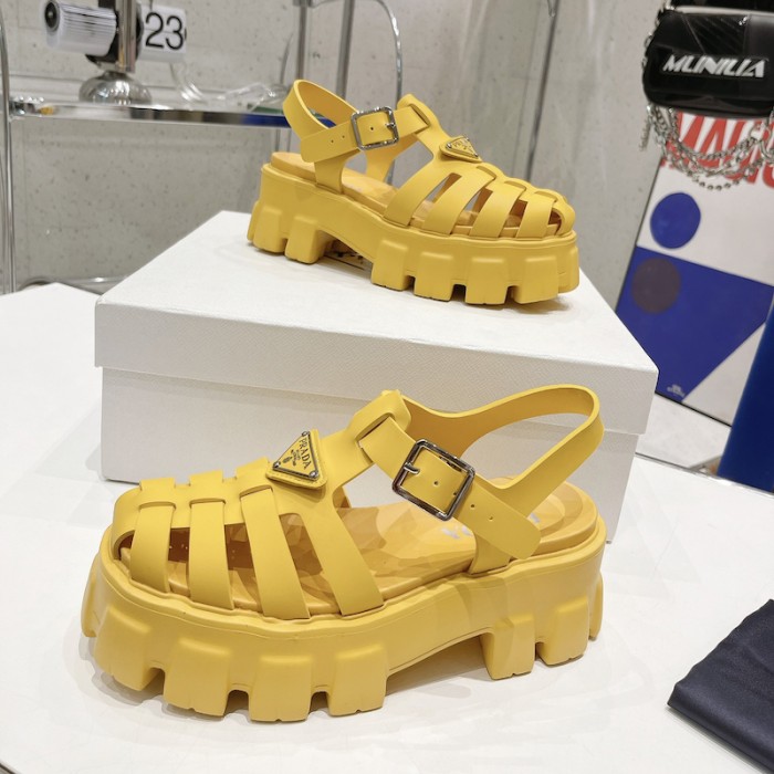 Pra*a women foam rubber sandals yellow