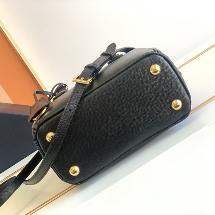 Pra*a galleria saffiano leather mini bag black