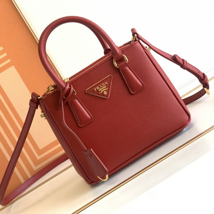 Pra*a galleria saffiano leather mini bag red