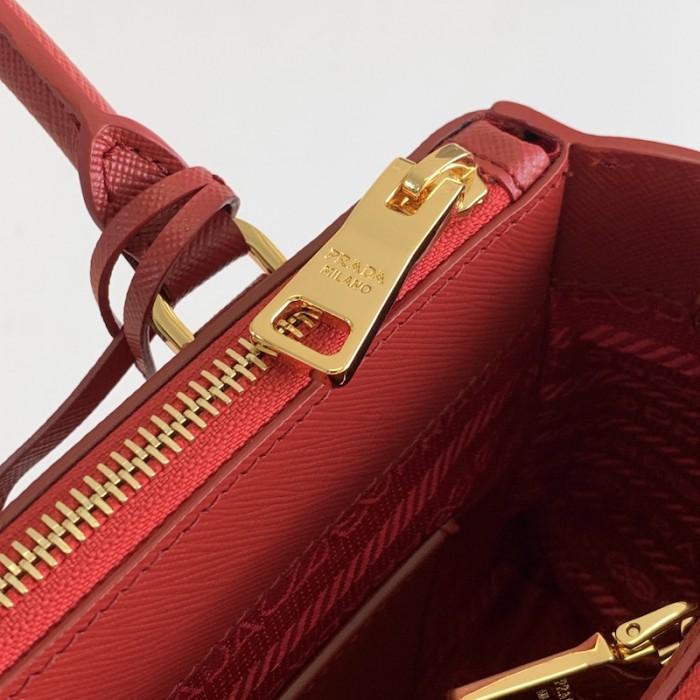 Pra*a galleria saffiano leather mini bag red