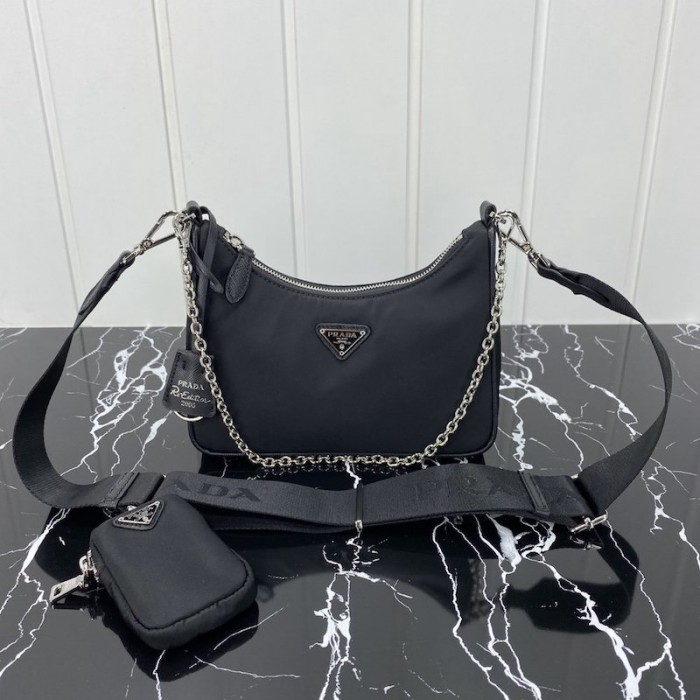 Pra*a re-edition 2005 nylon shoulder bag black