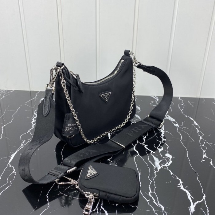 Pra*a re-edition 2005 nylon shoulder bag black