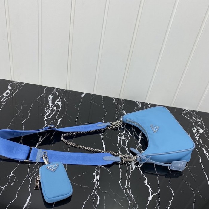 Pra*a re-edition 2005 nylon shoulder bag blue