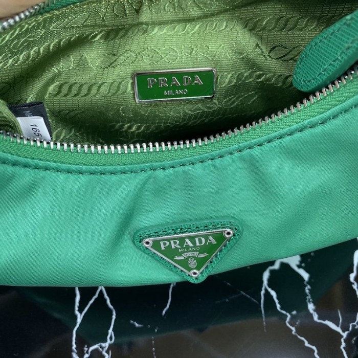 Pra*a re-edition 2005 nylon shoulder bag green