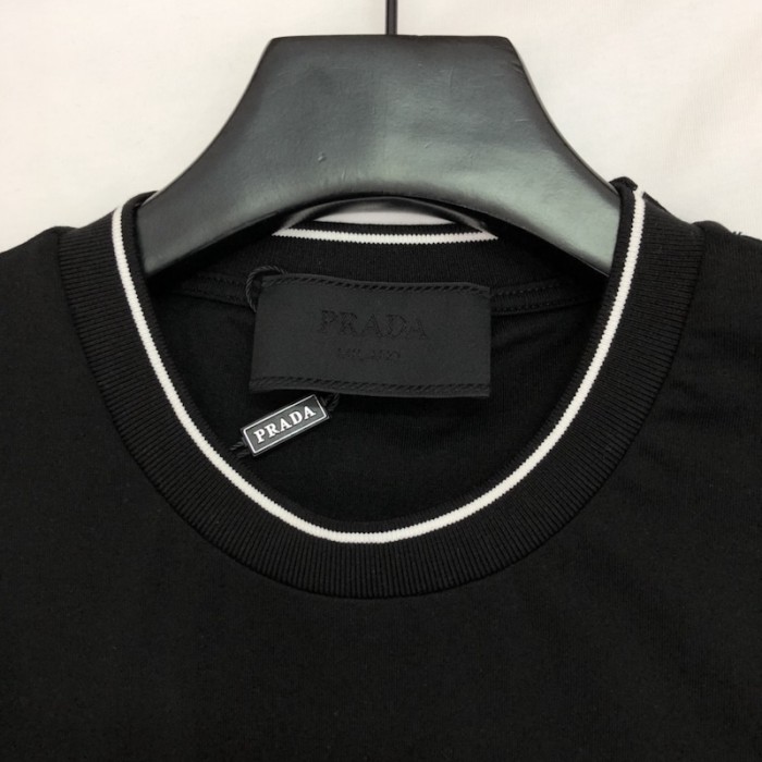 Pra*a cotton t-shirt with nylon pocket black