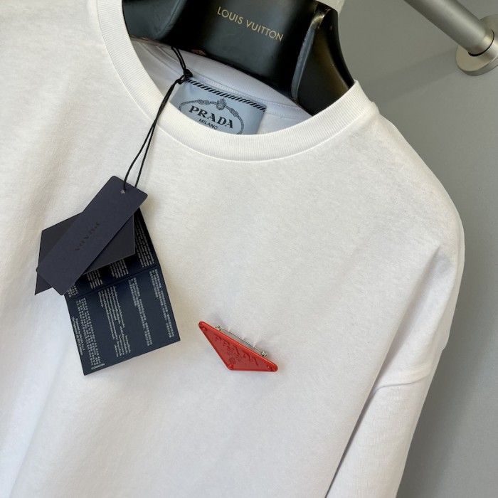 Pra*a triangle-logo jersey t-shirt white