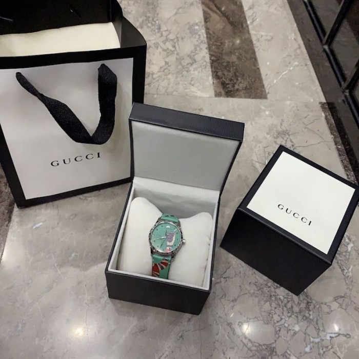 G*u*i green leather g-timeless watch 38mm with snake print