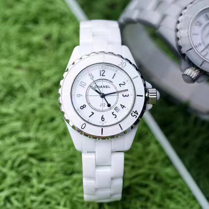 J 12 Watch 33 MM White highly resistant ceramic and steel
