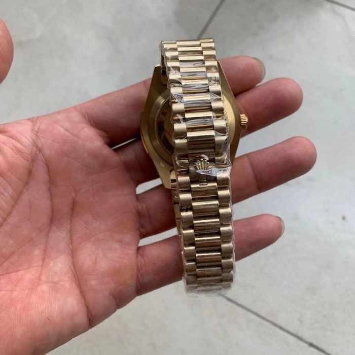 Rolex 18K Yellow Gold Diamond 40 MM Watch Red Face