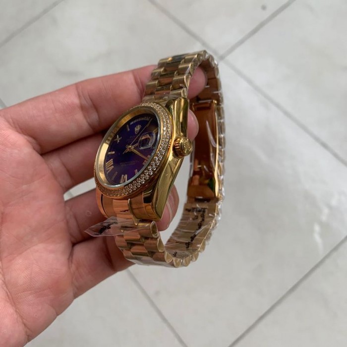 Rolex 18K Yellow Gold Diamond 40 MM Watch Blue Face