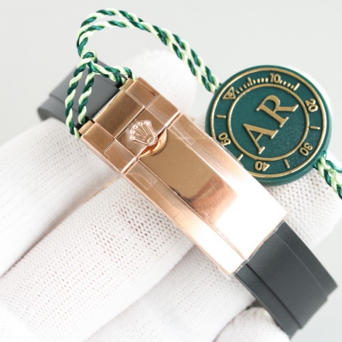 Rolex Yacht-Master 40mm Everose Gold