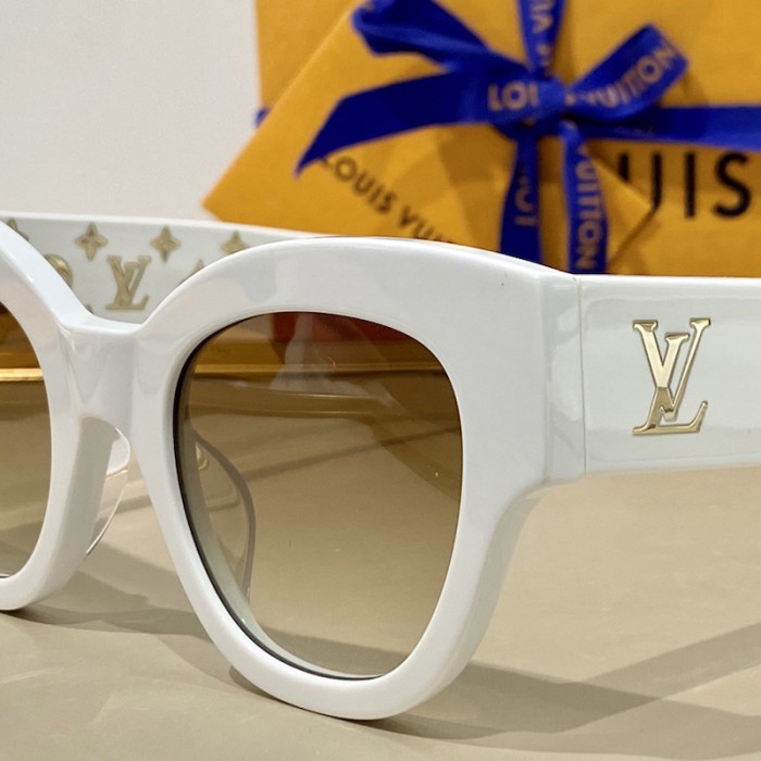 l**is V*t*n napali sunglasses z1460e
