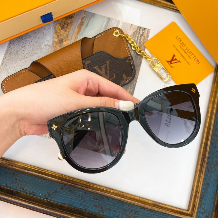 l**is V*t*n my monogram round sunglasses z1526w