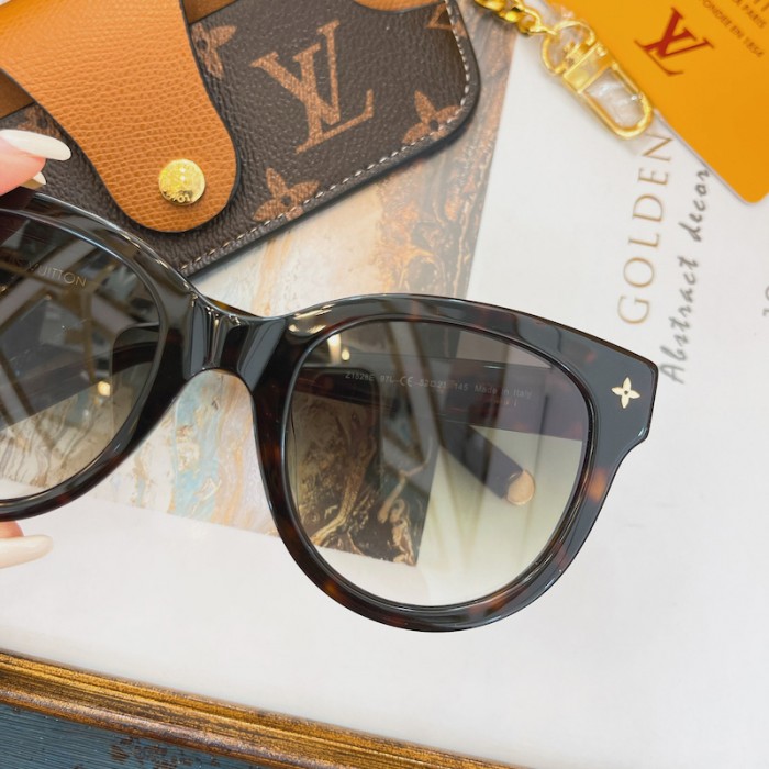 l**is V*t*n my monogram round sunglasses z1527w