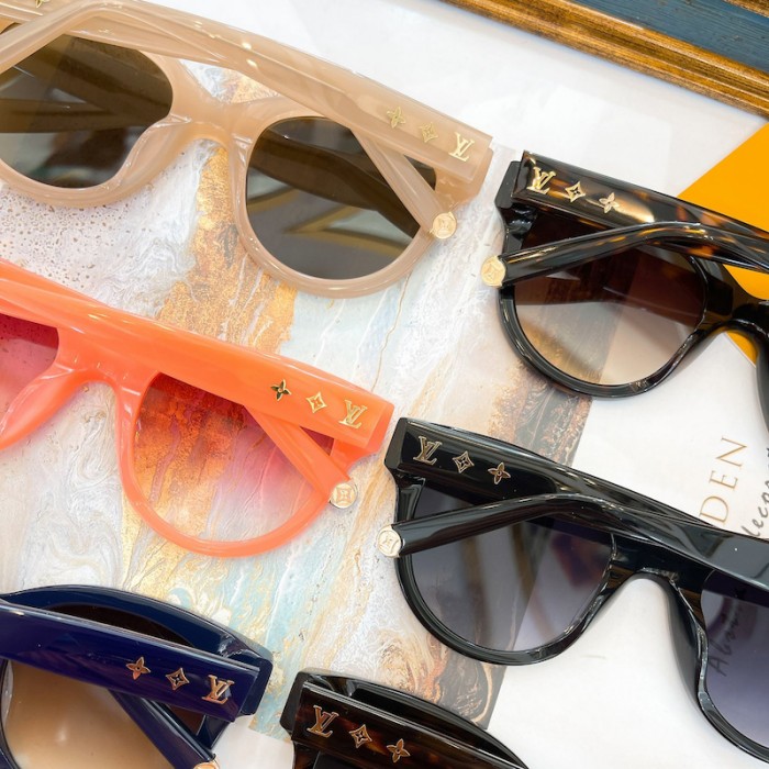 l**is V*t*n my monogram round sunglasses z1528w