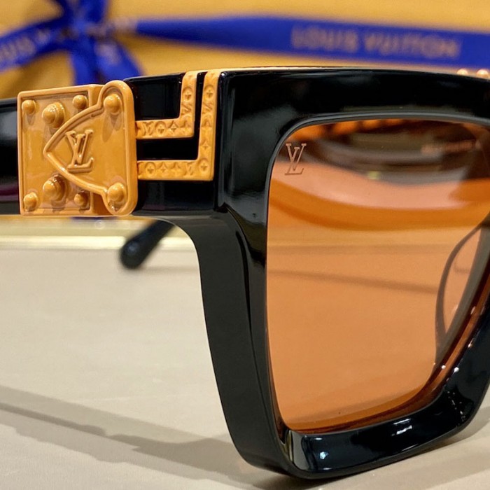 l**is V*t*n 1.1 millionaires sunglasses z1548e
