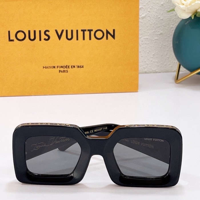 l**is V*t*n zillionaires sunglasses lv z1591e