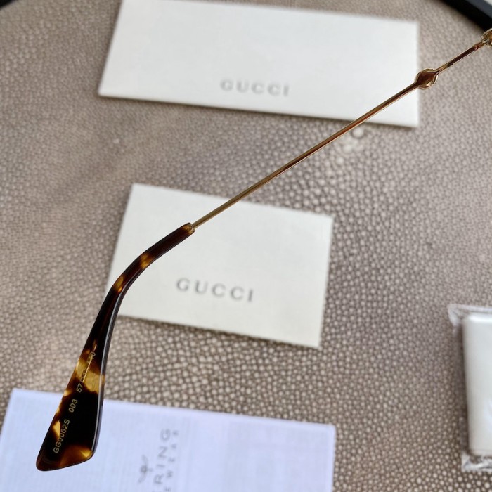 G*u*i aviator metal sunglasses