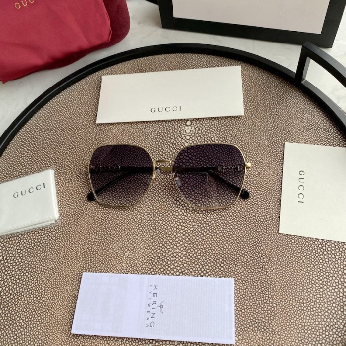 G*u*i square metal horsebit-temple sunglasses