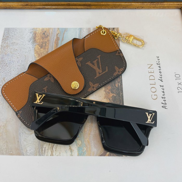 l**is V*t*n 1.1 evidence sunglasses z1502e