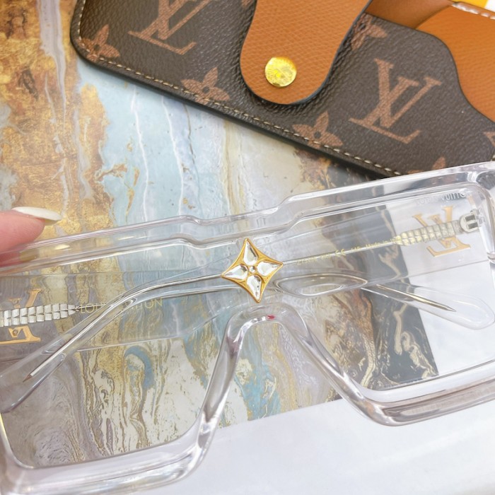 l**is V*t*n cyclone sunglasses z1548e